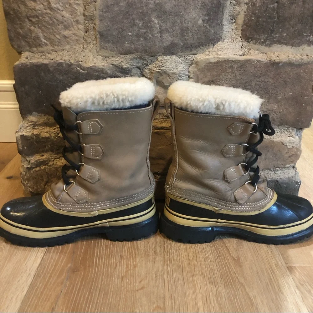 Sorel Caribou women’s size 7 price firm!